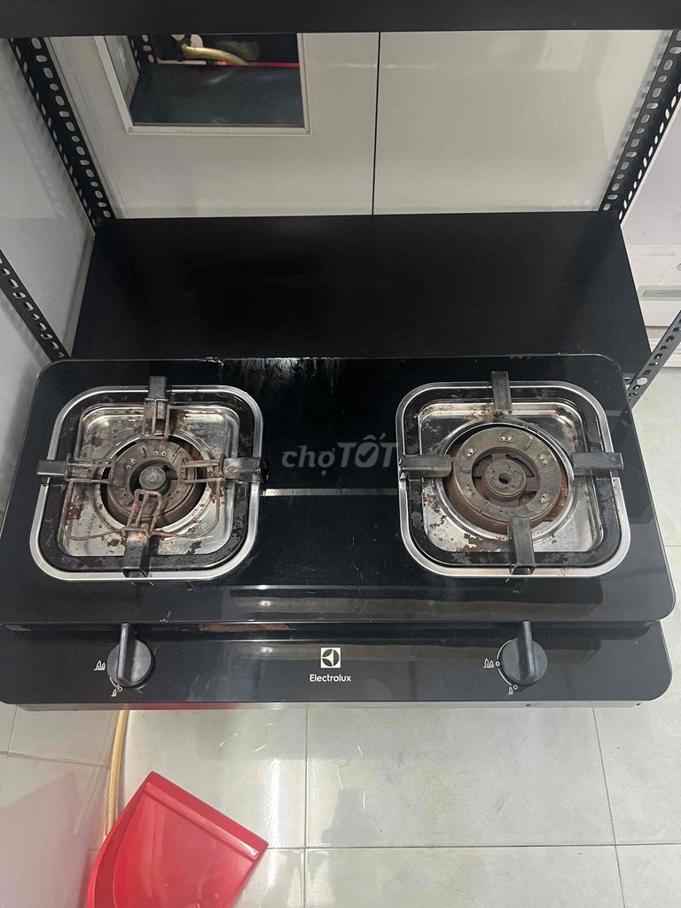 Bếp ga Electrolux ETG726GKR Đen. Mua bán Bếp, lò, đồ điện nhà bếp tại Quận Gò Vấp Tp Hồ Chí Minh được đăng bởi Học Phạm hình 1