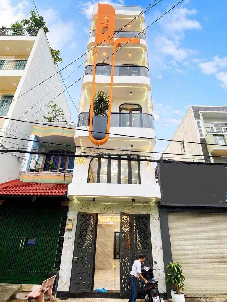 Nhà phố 4x20m 1 trệt lửng 4 lầu 5PN 6WC full nội thất - Có thang máy