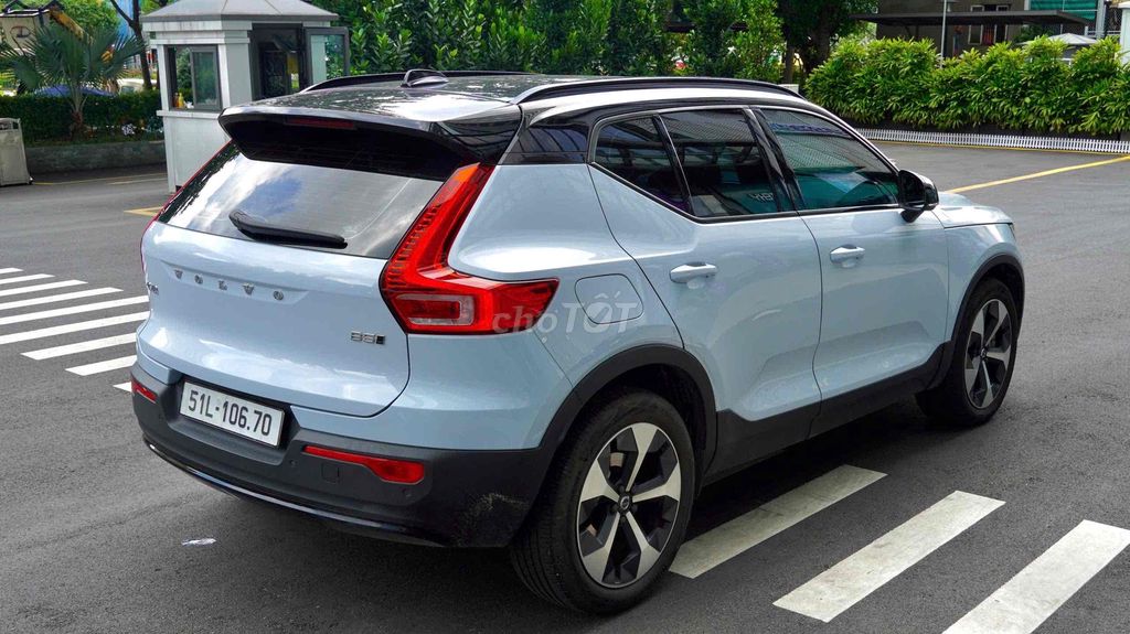 Volvo XC40 2025 Cloud Blue 22.500 km