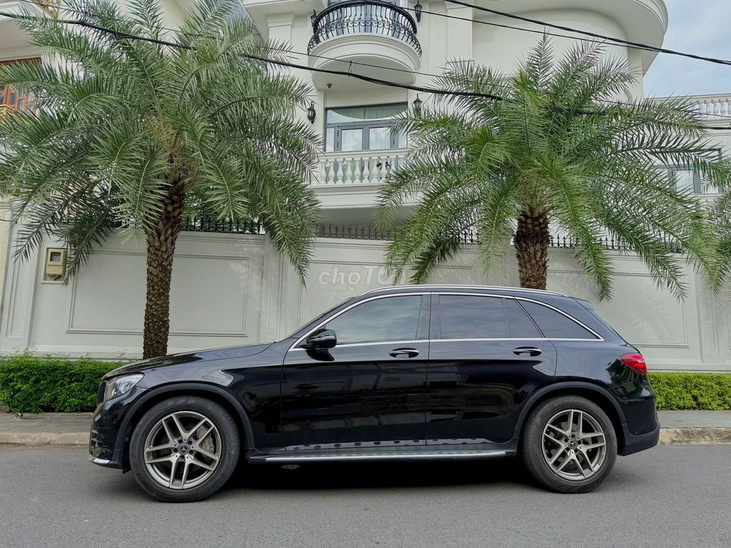 Mercedes Benz GLC 2018 300 4Matic - 70513 km. Mua bán Ô tô tại Quận Gò Vấp Tp Hồ Chí Minh được đăng bởi Hải Ô Tô hình 6
