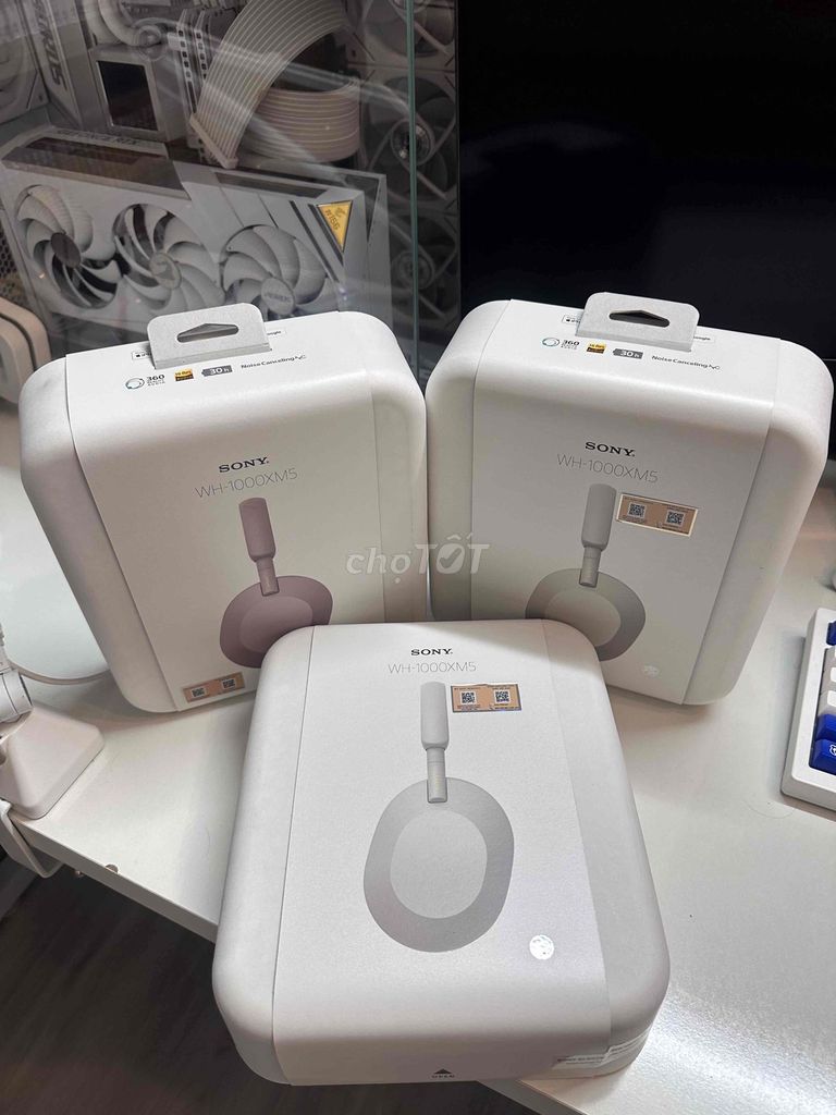 Tai nghe Sony WH-1000XM5 Mới. Mua bán Tivi, Âm thanh tại Quận Nam Từ Liêm Hà Nội được đăng bởi Hoàng vũ hình 1