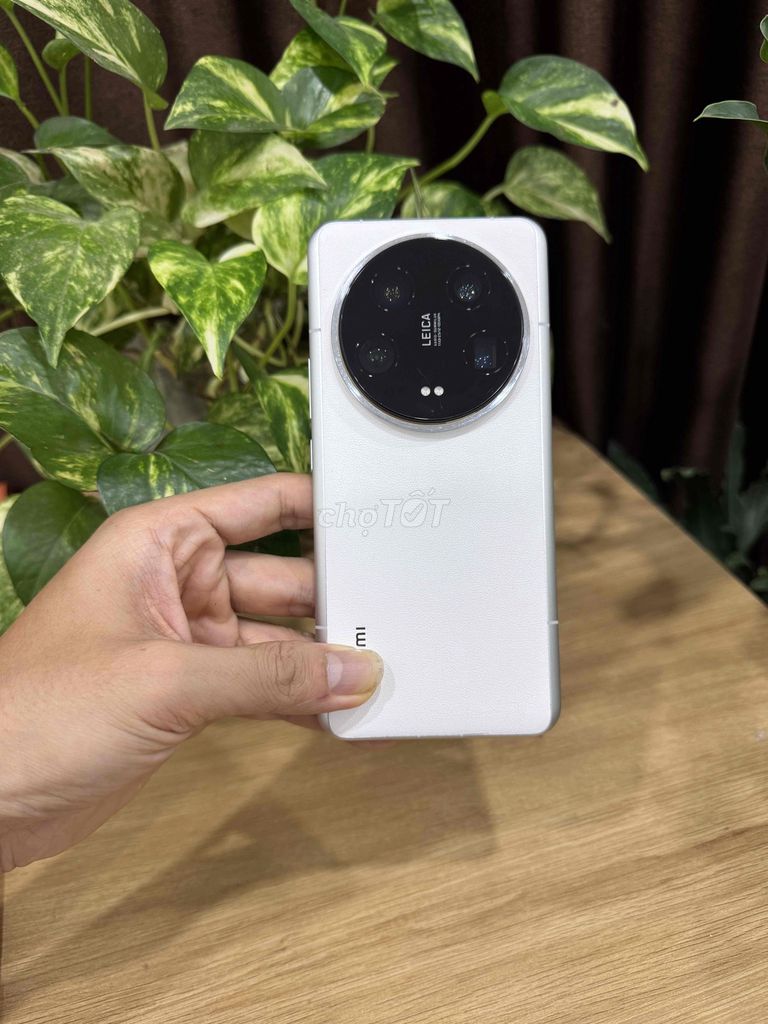 Xiaomi 14 Ultra 16/512GB Trắng CÓ TRẢ GÓP. Mua bán Điện thoại tại Quận Hoàng Mai Hà Nội được đăng bởi OneSmart hình 1