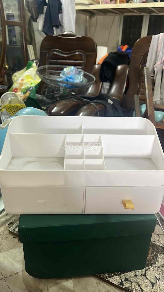 Hộp đựng mỹ phẩm Nhựa Trắng Nhiều ngăn. Mua bán Phụ kiện thời trang khác tại Quận Hoàng Mai Hà Nội được đăng bởi Kairiyeudau hình 1