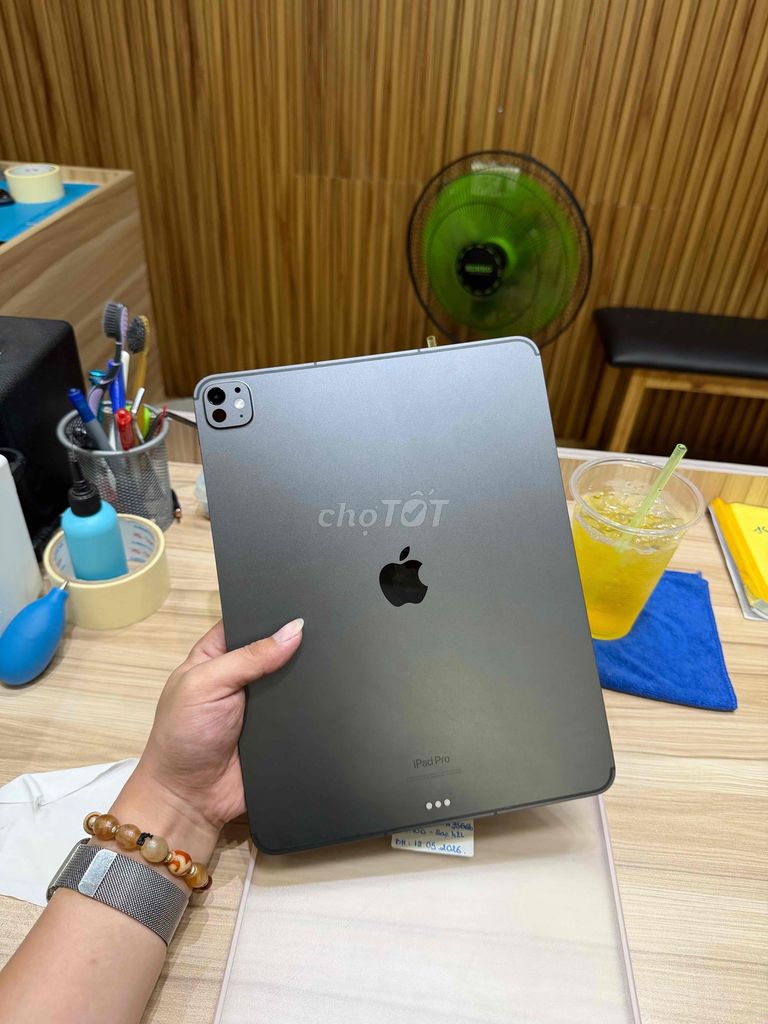 Ipad Pro M4 5G Gray 256gb 13 inch LL/A. Mua bán Máy tính bảng tại Quận Gò Vấp Tp Hồ Chí Minh được đăng bởi Võ Chí Bảo hình 1