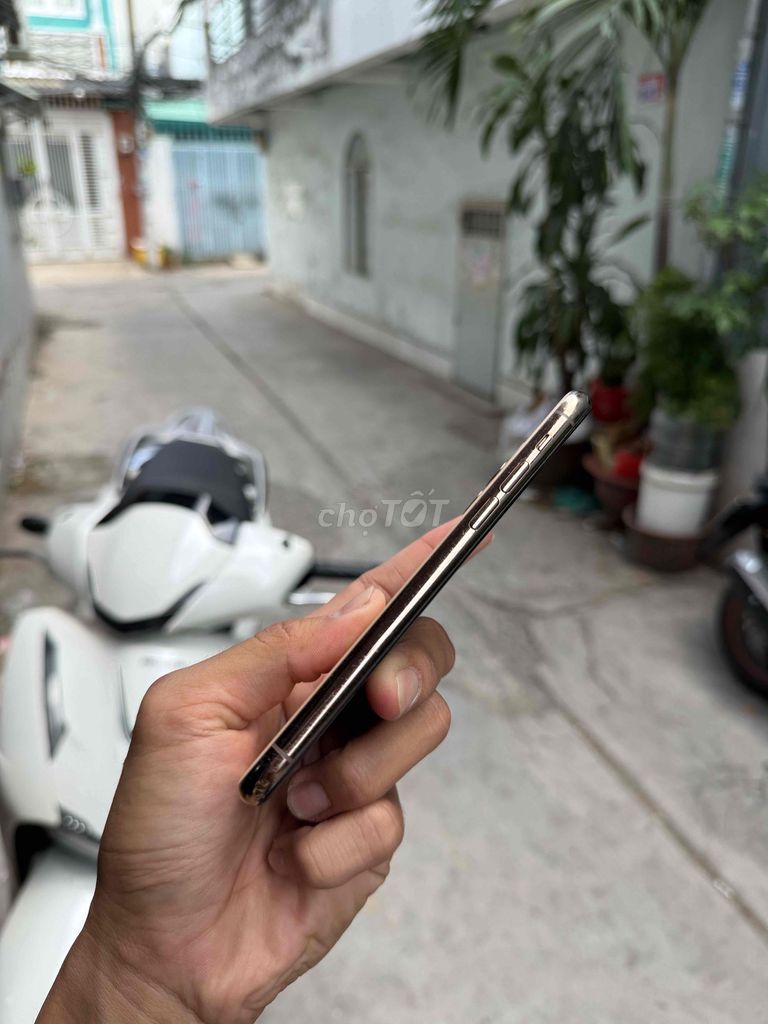 iPhone 11 Pro 64GB Vàng. Mua bán Điện thoại tại Quận Bình Tân Tp Hồ Chí Minh được đăng bởi Gia Lac hình 1