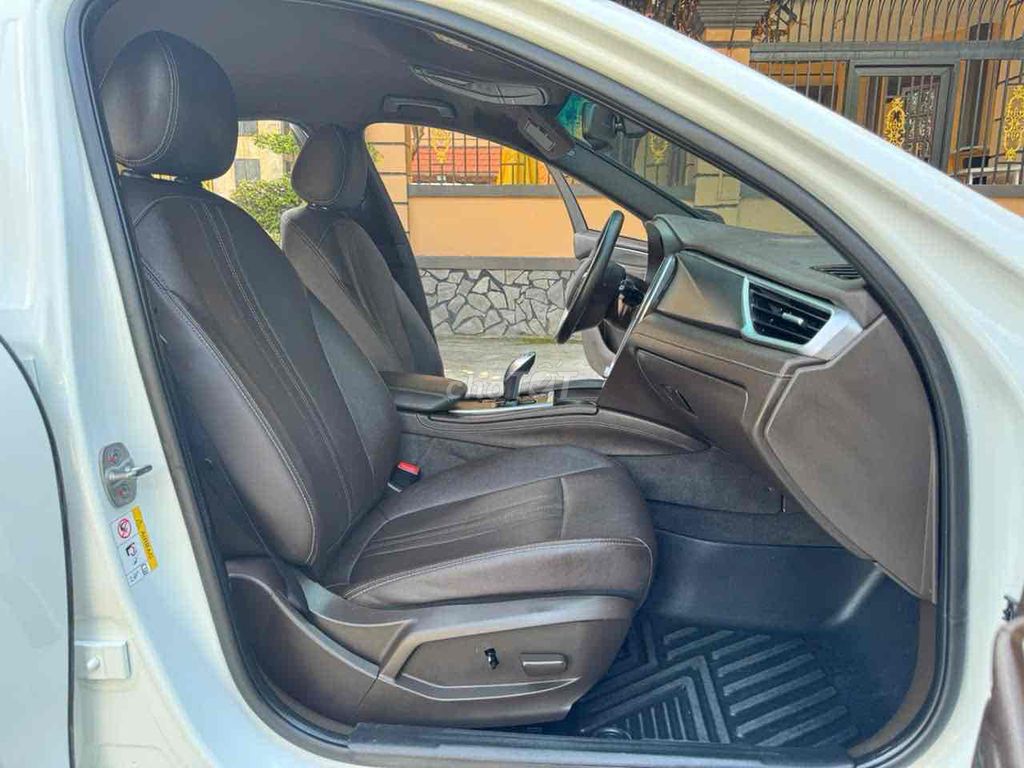 VinFast Lux A2.0 2022 A2.0 Tiêu chuẩn - 100000 km. Mua bán Ô tô tại Quận 12 Tp Hồ Chí Minh được đăng bởi Nam Trường  hình 14