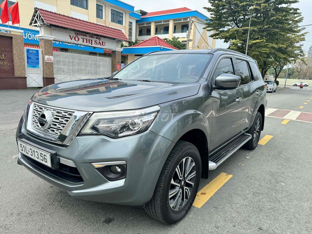 Nissan Terra 2019 2.5L 4x4 7AT - 56000 km