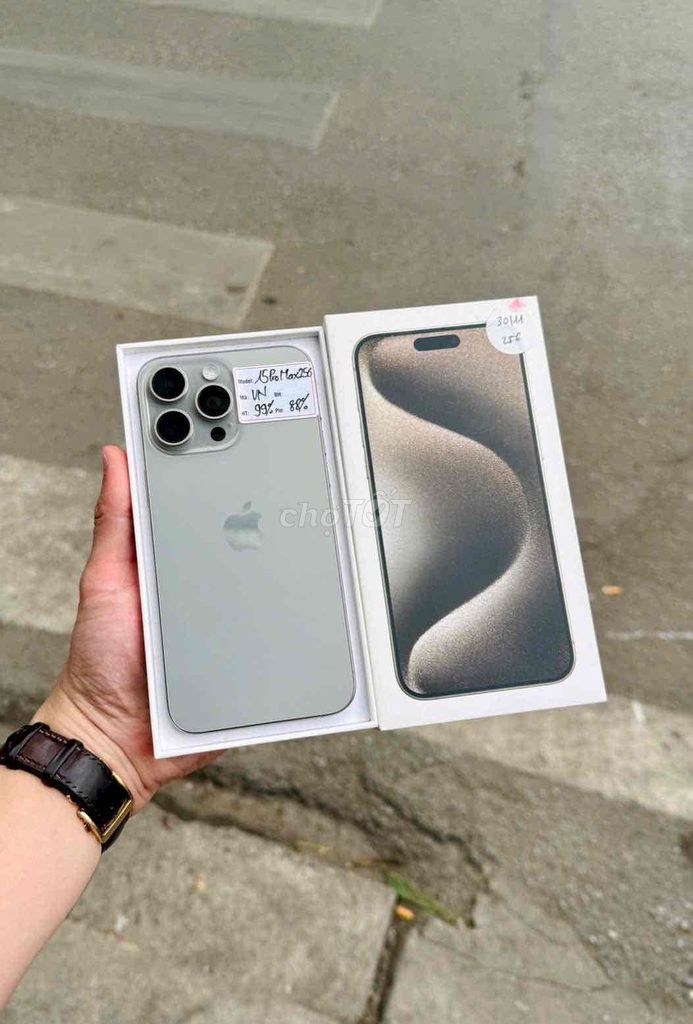 Apple iPhone 15 Pro Max 256GB Titan Tgdđ Fullbox. Mua bán Điện thoại tại Quận Đống Đa Hà Nội được đăng bởi Quý Hoàng hình 1