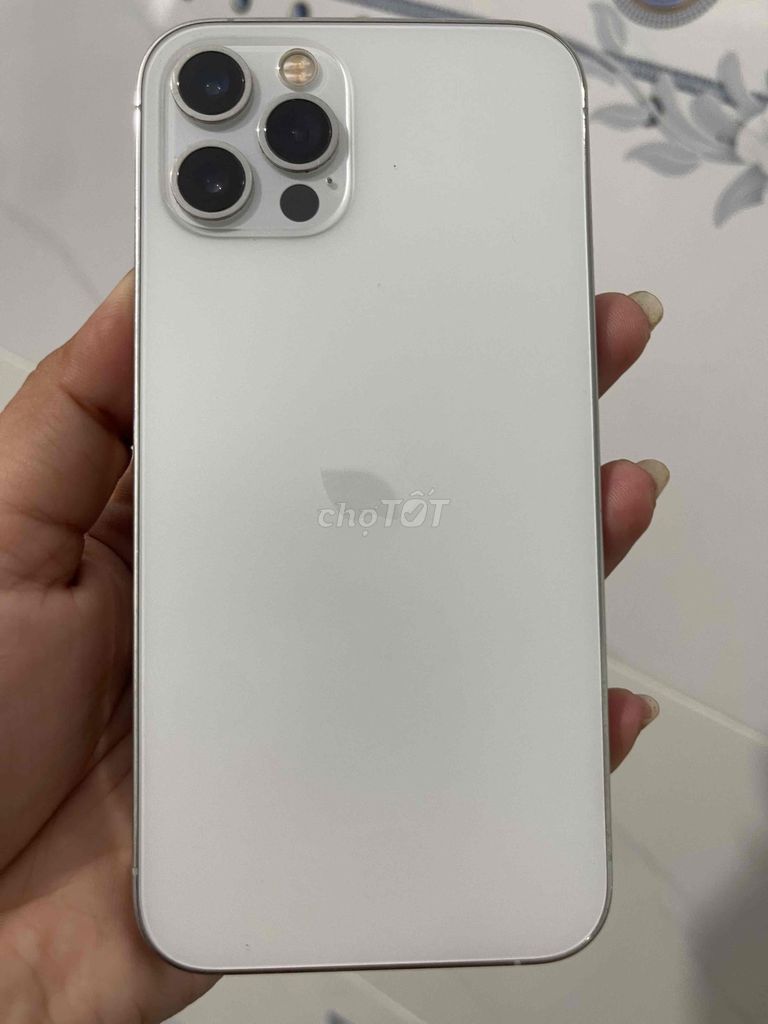 cần bán 12pro. Mua bán Điện thoại tại Huyện Long Thành Đồng Nai được đăng bởi Nguyễn Nhung hình 1