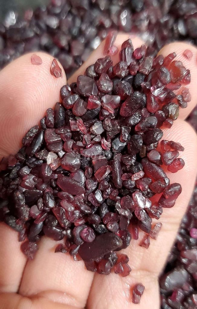 Garnet tự nhiên. Mua bán Sở thích khác tại Huyện Long Điền Bà Rịa - Vũng Tàu được đăng bởi Tấn Đạt hình 1