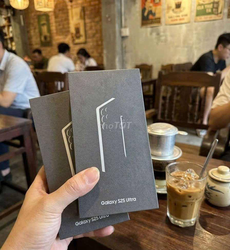 Samsung Galaxy S25 Ultra Đủ màu. Mua bán Điện thoại tại Quận 11 Tp Hồ Chí Minh được đăng bởi Sáng Lê  hình 1