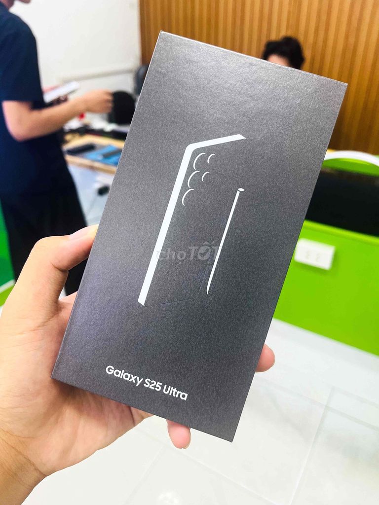 Samsung Galaxy S25 Ultra 256GB Đen titan. Mua bán Điện thoại tại Quận Ngô Quyền Hải Phòng được đăng bởi lê thanh thuỷ hình 1