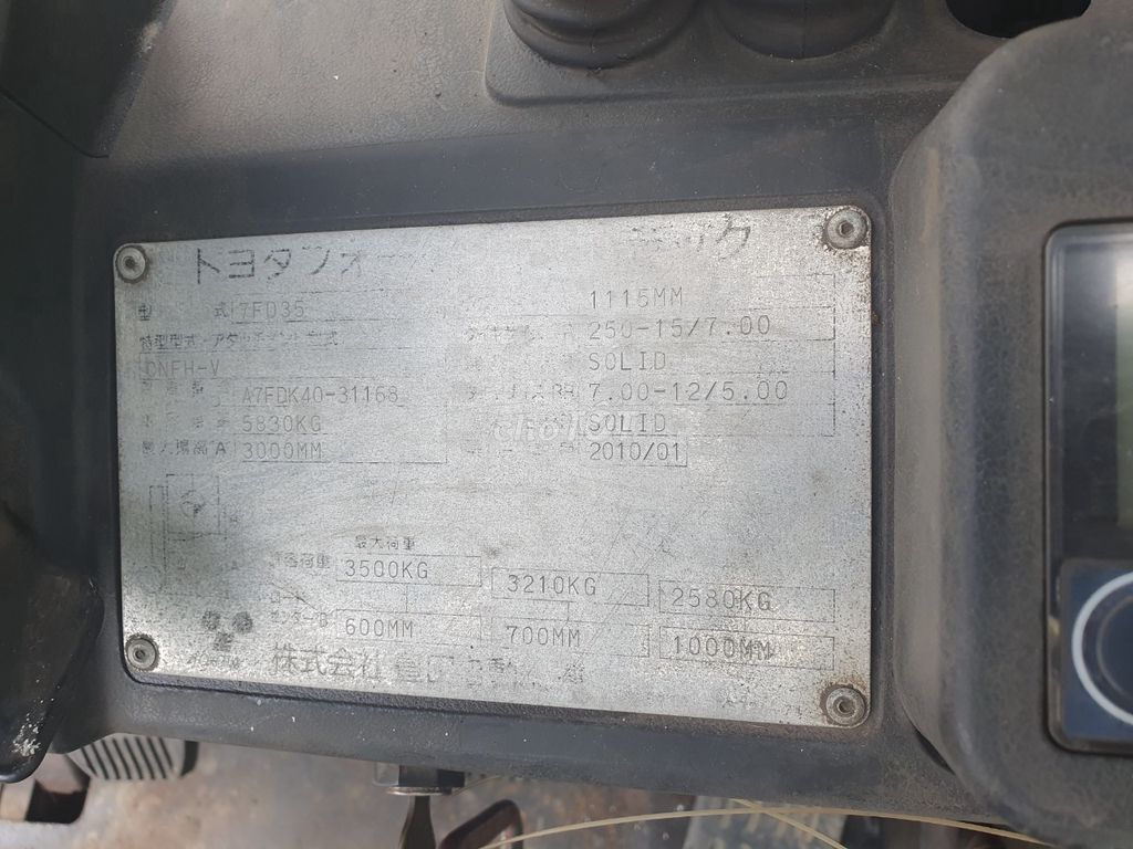 0975374013 - Xe nâng dầu 3.5 tấn TOYOTA 7FD35 năm 2010