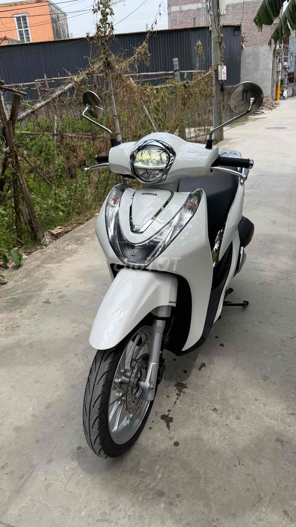Honda SH Mode 2022 Trắng