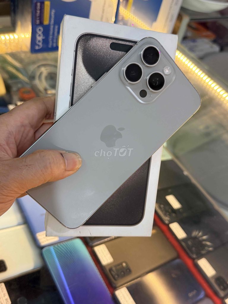 iPhone 15 Pro Max 256Gb Titanium VN zin áp 98%. Mua bán Điện thoại tại Thành phố Mỹ Tho Tiền Giang được đăng bởi Sanh Phone hình 1