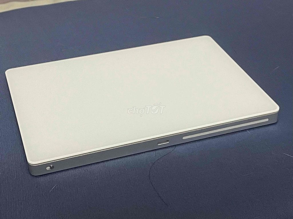 Magic trackpad 2. Mua bán Phụ kiện (Màn hình, Chuột...) tại Quận 3 Tp Hồ Chí Minh được đăng bởi Trần Minh Anh hình 1