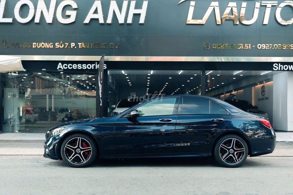 Mercedes Benz C300 AMG 2019 - Xanh CVS/Đen. Mua bán Ô tô tại Quận 7 Tp Hồ Chí Minh được đăng bởi Bi Xe Đức hình 5