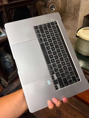 Mâm Apple MacBook Pro 2019 i7 16GB/500GB Xám