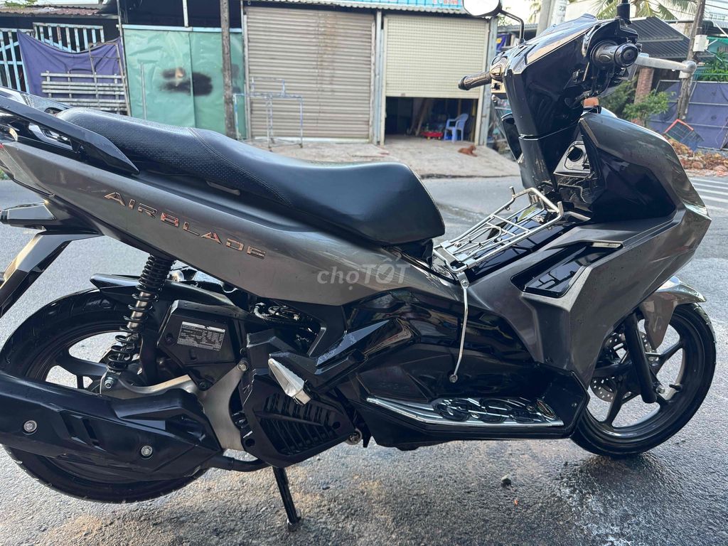 xe đẹp máy em zin.9chu gia alo. Mua bán Xe máy tại Huyện Phong Điền Cần Thơ được đăng bởi Thanh Dang Hoang hình 6