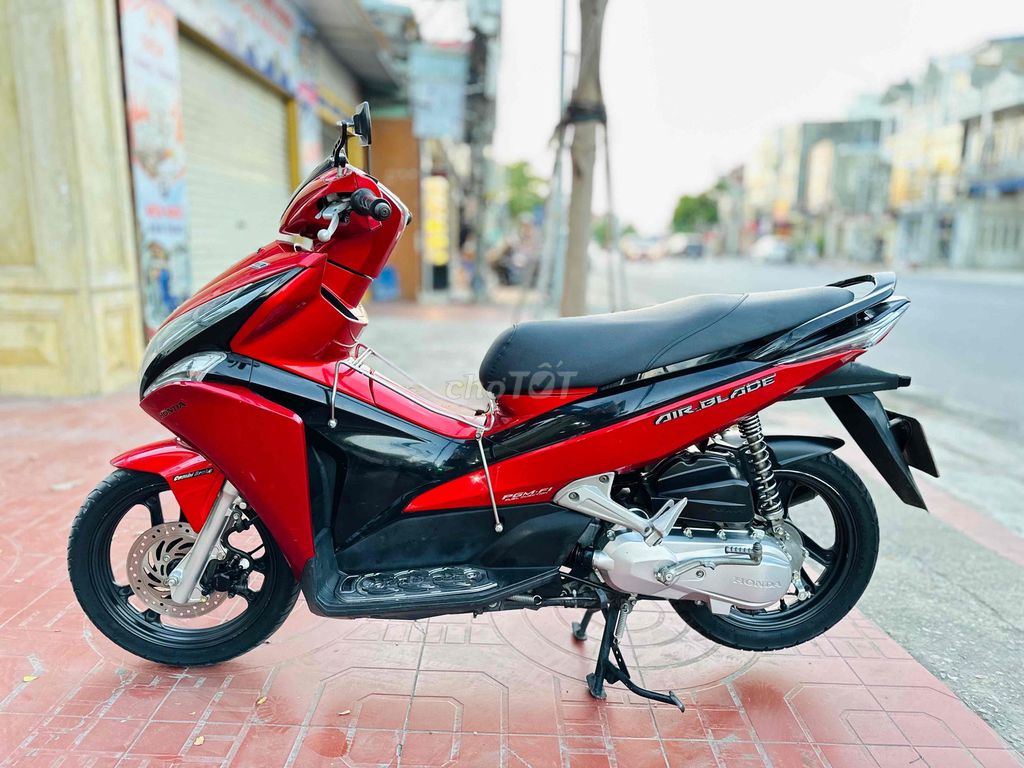 Воздушное лезвие Honda 110 2012 красно-черное