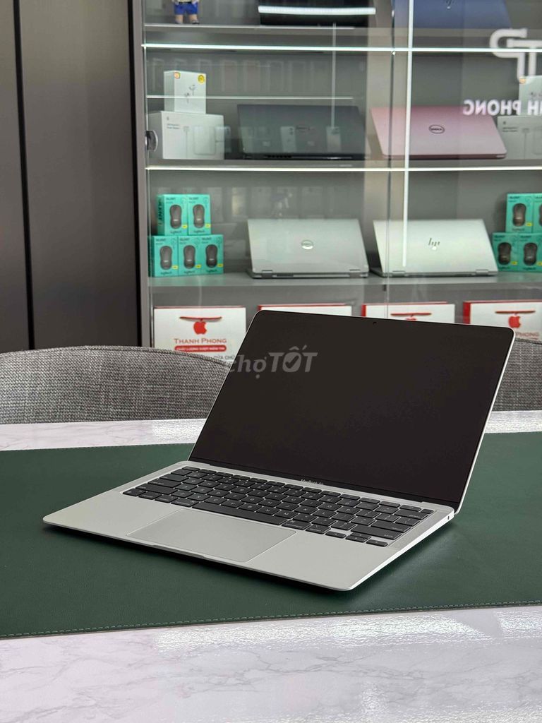 Apple MacBook Air M1 8GB/256GB Bạc. Mua bán Laptop tại Thành phố Cà Mau Cà Mau được đăng bởi Thanh phong  hình 1