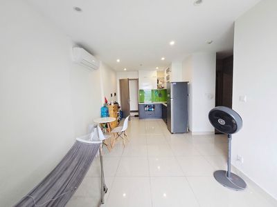 Bán Gấp Căn Hộ 2PN View Thoáng Mát, Sẵn Sổ Hồng Chỉ 2,6 Tỷ