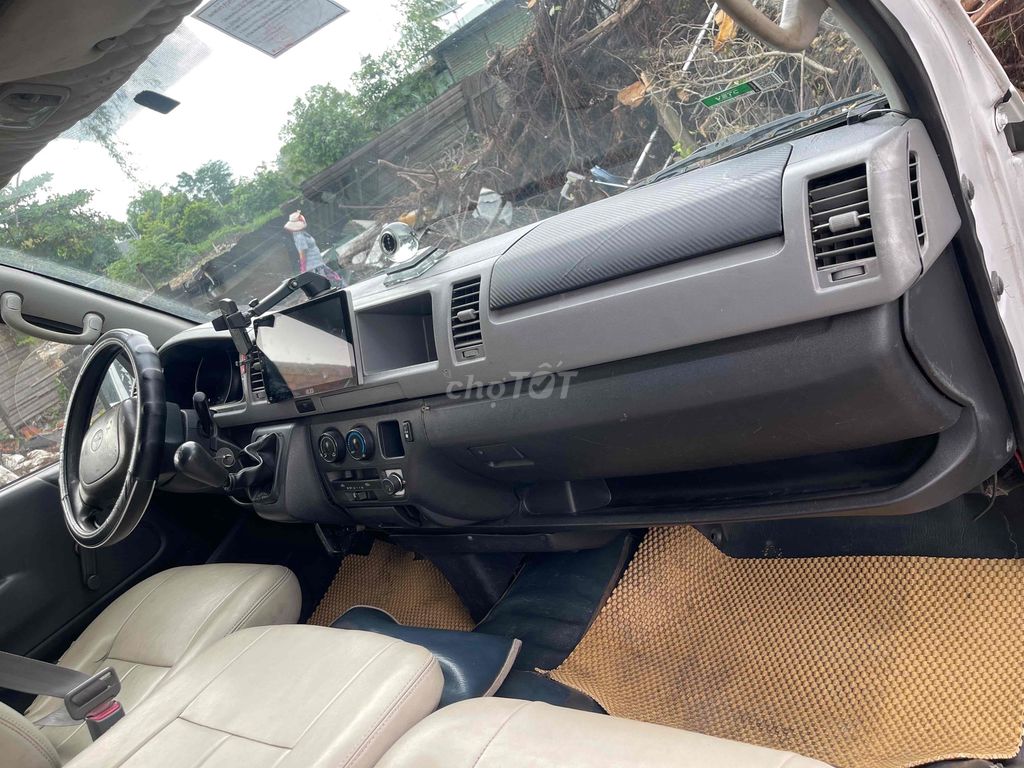 Toyota Hiace 2006 - 123 km. Mua bán Ô tô tại Quận Bình Tân Tp Hồ Chí Minh được đăng bởi Huỳnh tấn pha hình 9