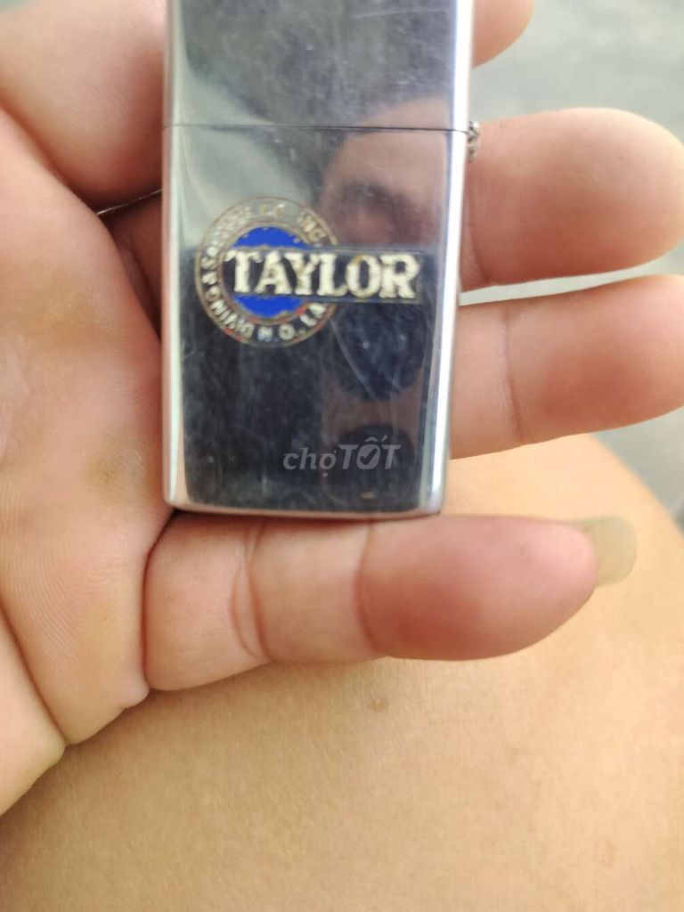 Bật lửa Zippo Slim Kim loại Bạc