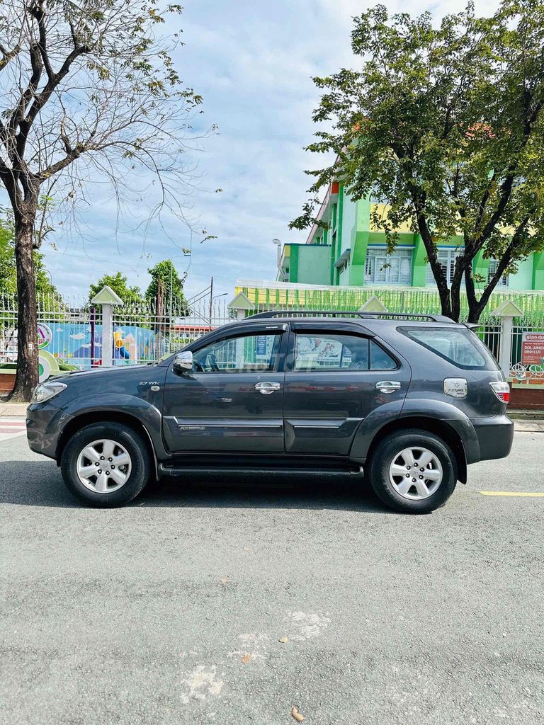 Toyota Fortuner 2011 2.7V - AT.. Mua bán Ô tô tại Quận 1 Tp Hồ Chí Minh được đăng bởi AUTO 380 hình 10
