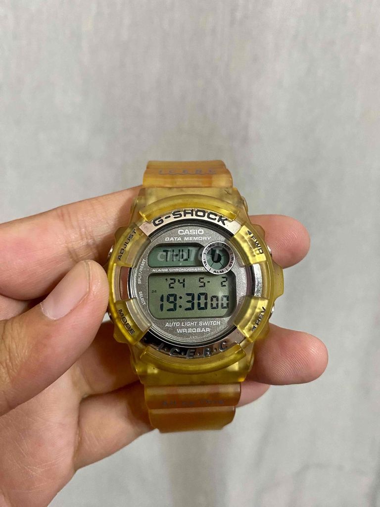 Đồng hồ casio G-Shock dw 9200 bản kỷ niệm 1998