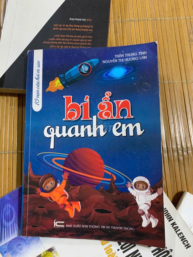 Sách thiếu nhi - Bí ẩn quanh em