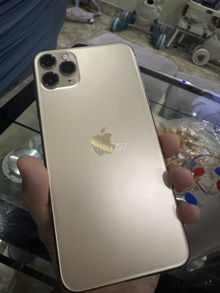 Apple iPhone 11 Pro Max 64GB Vàng. Mua bán Điện thoại tại Quận Sơn Trà Đà Nẵng được đăng bởi Châu hình 1