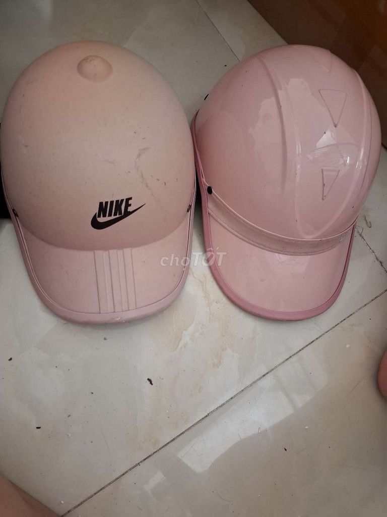 Mũ bảo hiểm Nike Hồng. Mua bán Phụ kiện thời trang khác tại Quận Cẩm Lệ Đà Nẵng được đăng bởi Nhung hình 1