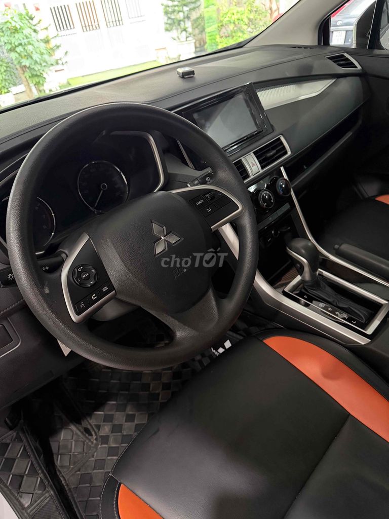 Mitsubishi Xpander 2025 Trắng Mới. Mua bán Ô tô tại Quận Cẩm Lệ Đà Nẵng được đăng bởi Hoi nguyen hình 4
