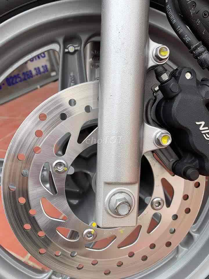 em chào bán sh 150 đời 2012. Mua bán Xe máy tại Thành phố Cẩm Phả Quảng Ninh được đăng bởi Việt Thắng hình 3