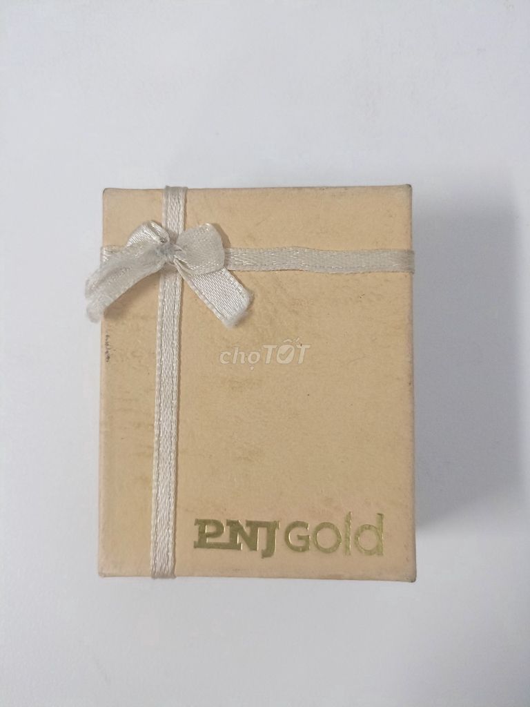 Nhẫn bạc hình trái tim gắn hạt PNJ 2004