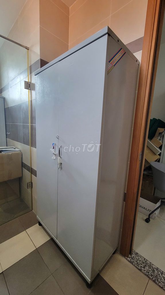 Tủ văn phòng Sắt Xám 90x45x180cm. Mua bán Đồ dùng văn phòng tại Quận 7 Tp Hồ Chí Minh được đăng bởi Kỳ Duyên hình 1