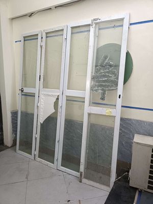 Cần thanh lý cửa nhôm kính. Mua bán Nội thất, đồ gia dụng khác tại Quận Thanh Xuân Hà Nội được đăng bởi Cô Nhung