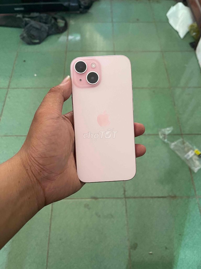 Apple iPhone 15 128GB Hồng Quốc tế. Mua bán Điện thoại tại Huyện Phú Giáo Bình Dương được đăng bởi em ly hình 1