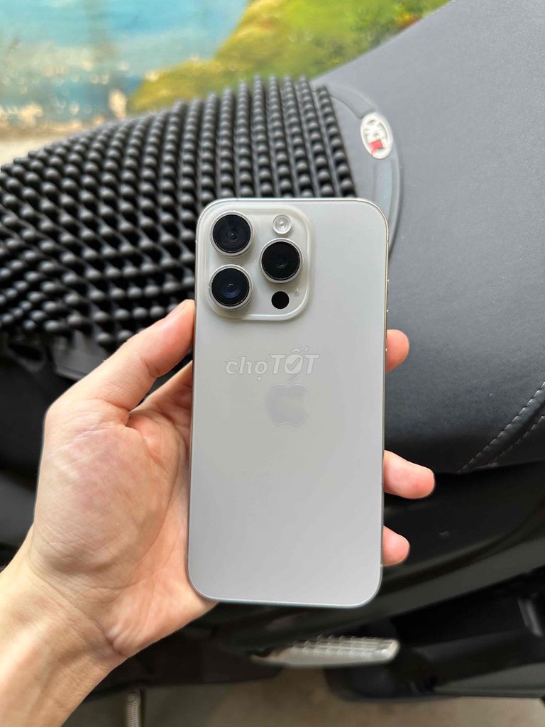 Apple iPhone 15 Pro 256GB Titan tự nhiên. Mua bán Điện thoại tại Quận Nam Từ Liêm Hà Nội được đăng bởi Minh Chiến hình 1