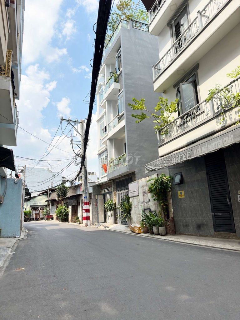🏠Bán nhà ,Lạc Long Quân P 10 Tân Bình , Ngang 4M- 52M2, Giá : 4.55Tỷ