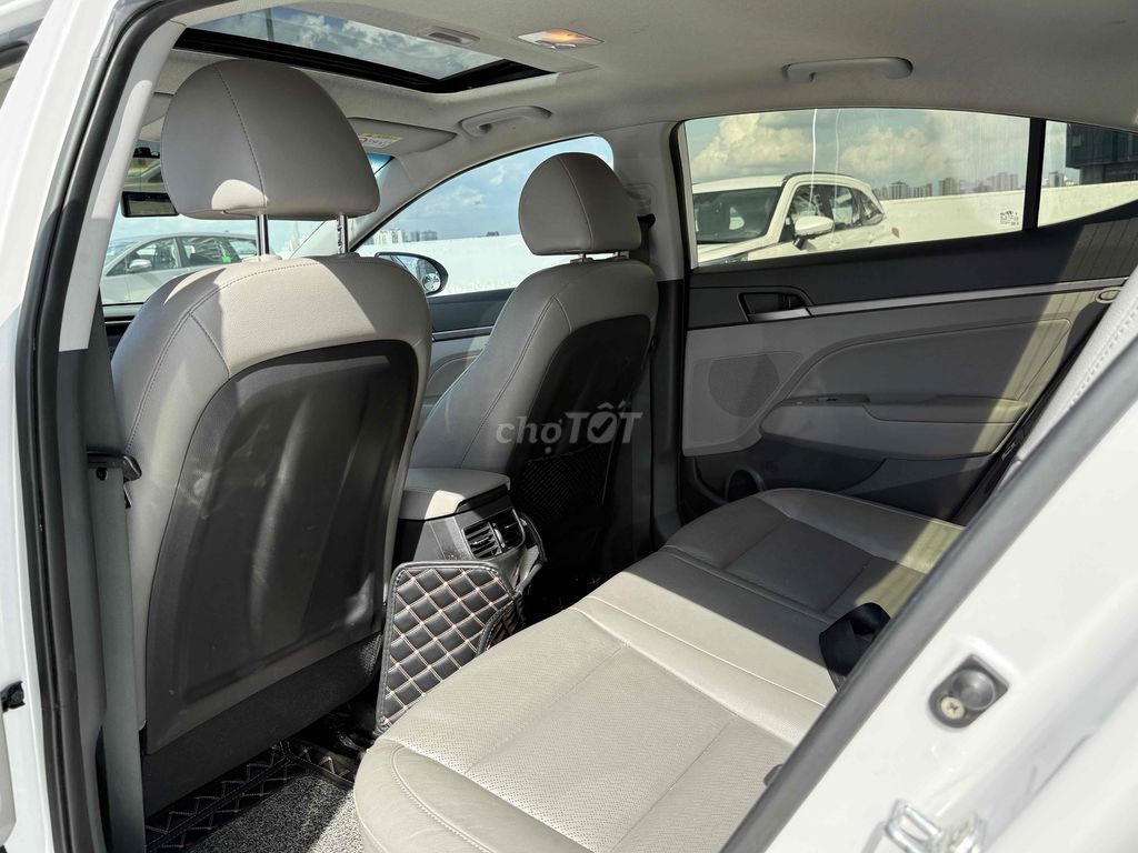 Hyundai Elantra 2016 2.0 AT - 47000 km - Siêu Đẹp. Mua bán Ô tô tại Quận Bình Thạnh Tp Hồ Chí Minh được đăng bởi Công Sang hình 10