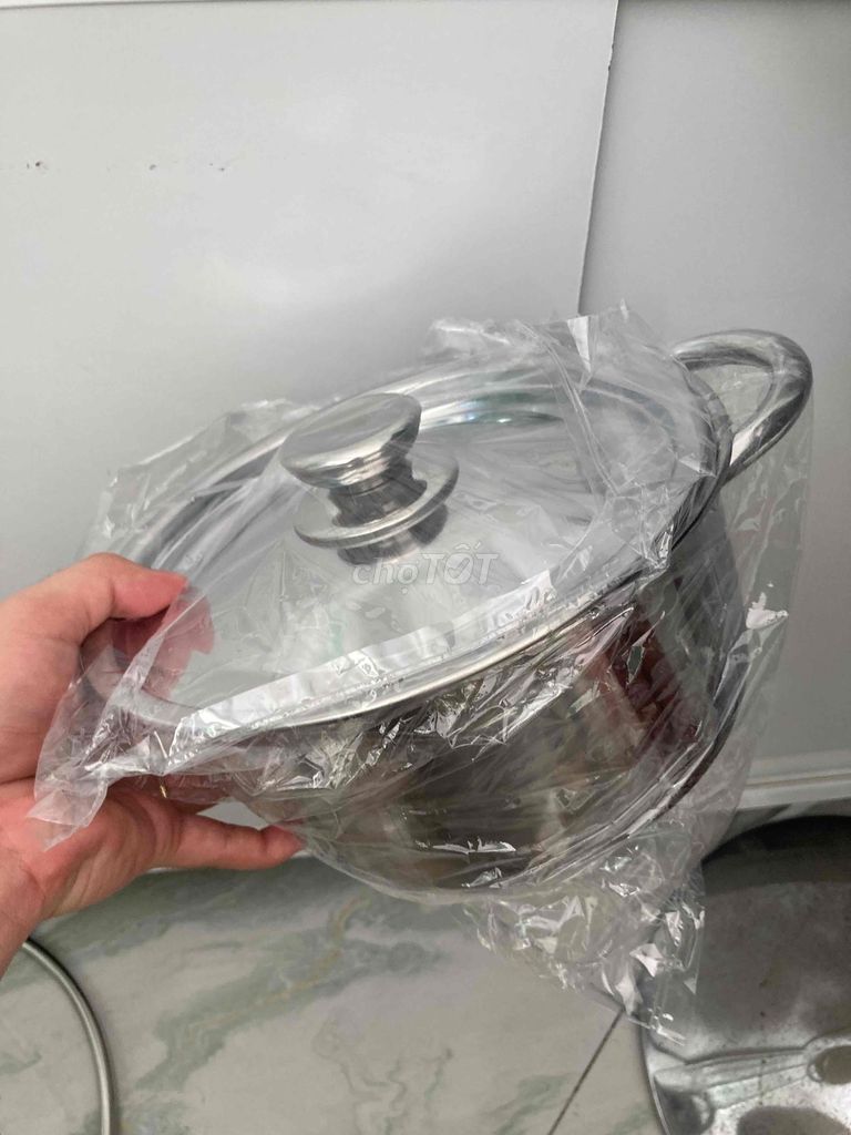 Nồi thép không gỉ 20cm có nắp. Mua bán Dụng cụ nhà bếp tại Quận Ninh Kiều Cần Thơ được đăng bởi Quốc Đại hình 1