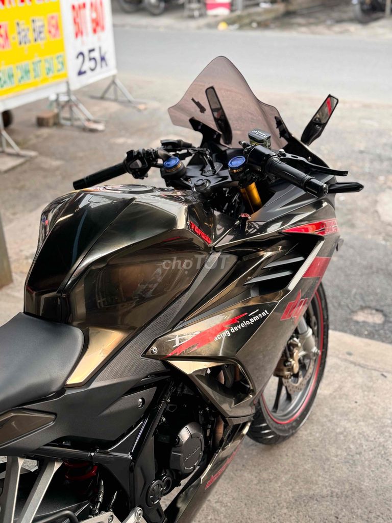 Honda CBR150R 2024 ABS Đen đỏ. Mua bán Xe máy tại Quận Bình Tân Tp Hồ Chí Minh được đăng bởi Việt Motor Bình Tân hình 9