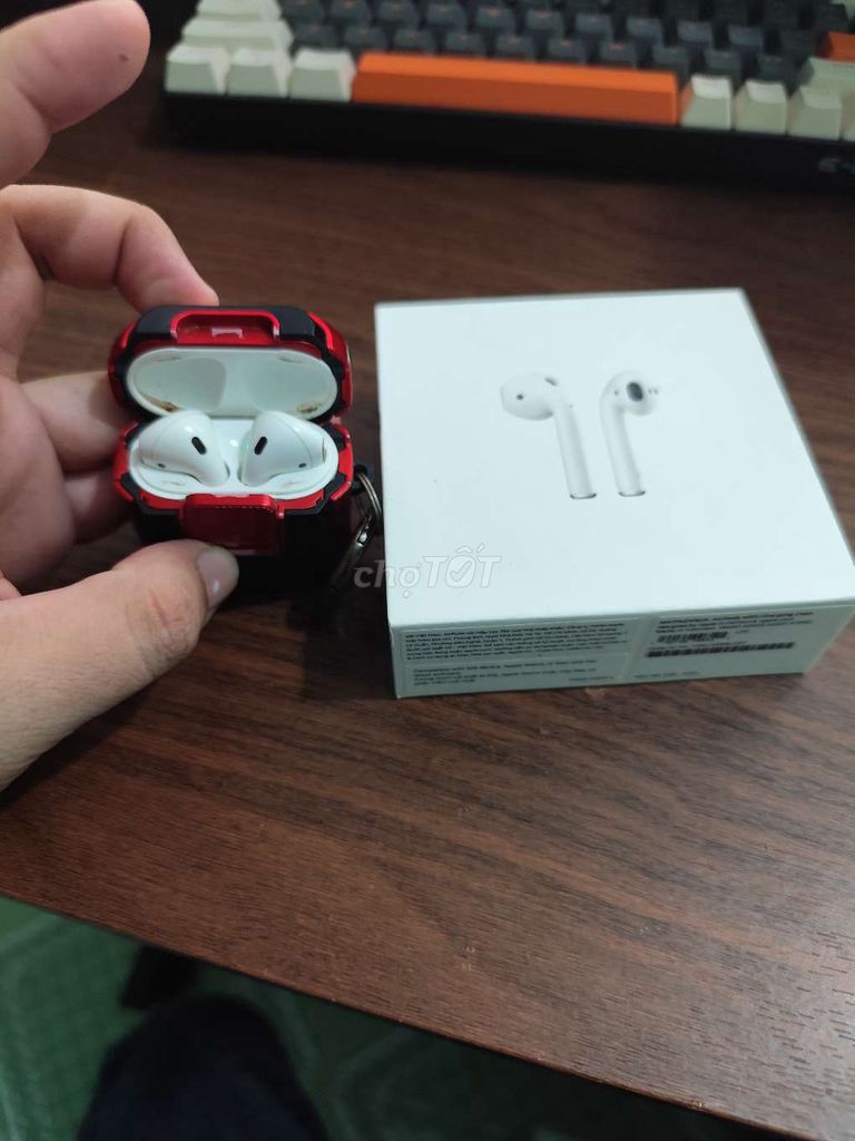 Apple Airpods 2 MV7N2VN/A Trắng Mau hết pin. Mua bán Tivi, Âm thanh tại Huyện Cái Nước Cà Mau được đăng bởi HOANG TUAN hình 1