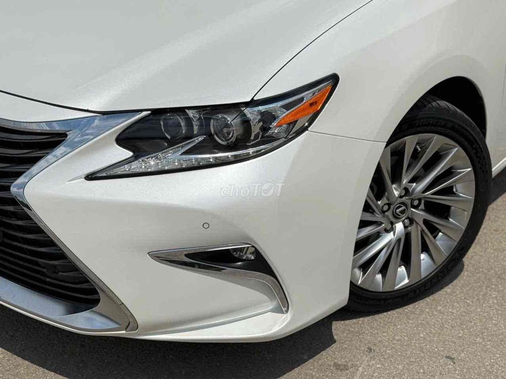 CẦN BÁN LEXUS ES250 SIÊU MỚI MODEL 2016. Mua bán Ô tô tại Quận Bắc Từ Liêm Hà Nội được đăng bởi Mr PHÁT THÁI HÀ AUTO hình 4