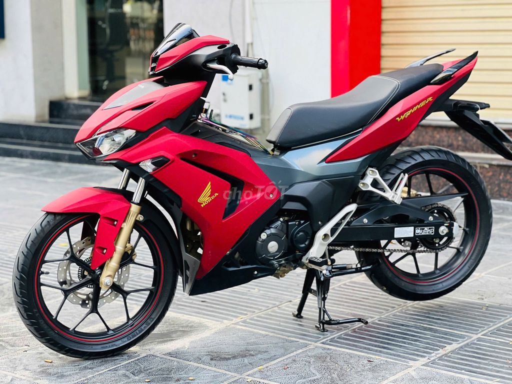 Honda winner v3 đỏ nhám  Siêu Lướt Bao Zin. Mua bán Xe máy tại Quận Cầu Giấy Hà Nội được đăng bởi TUẤN MINH hình 6