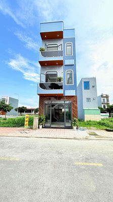 nhà phố 4p ngủ 1 phòng thờ sổ sẳn công chứng ngay