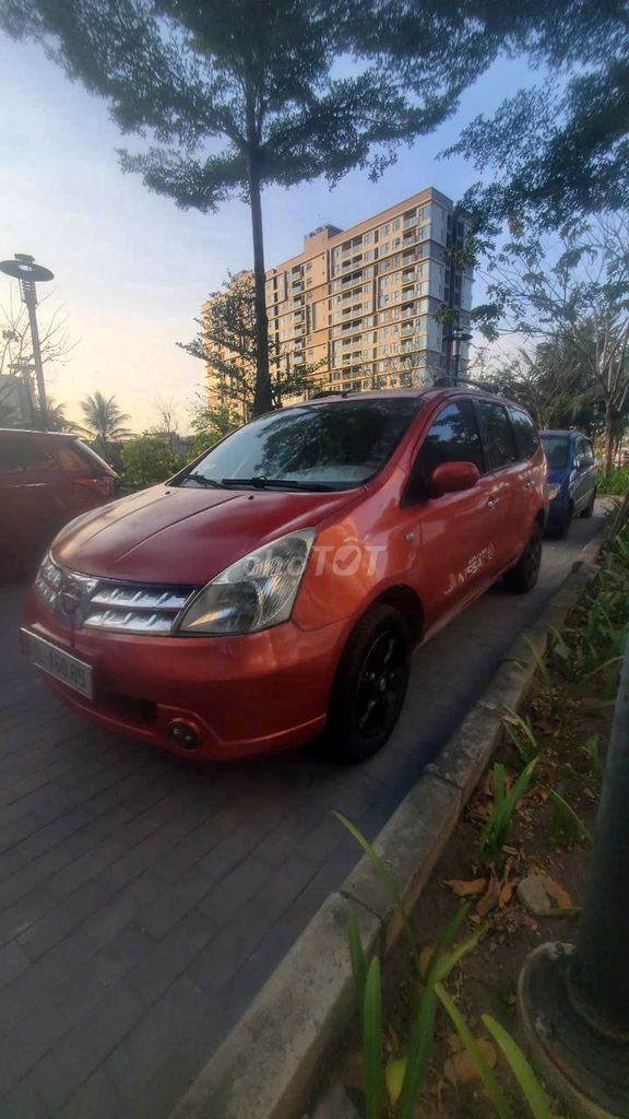 Nissan Livina 2011 - 160000 km