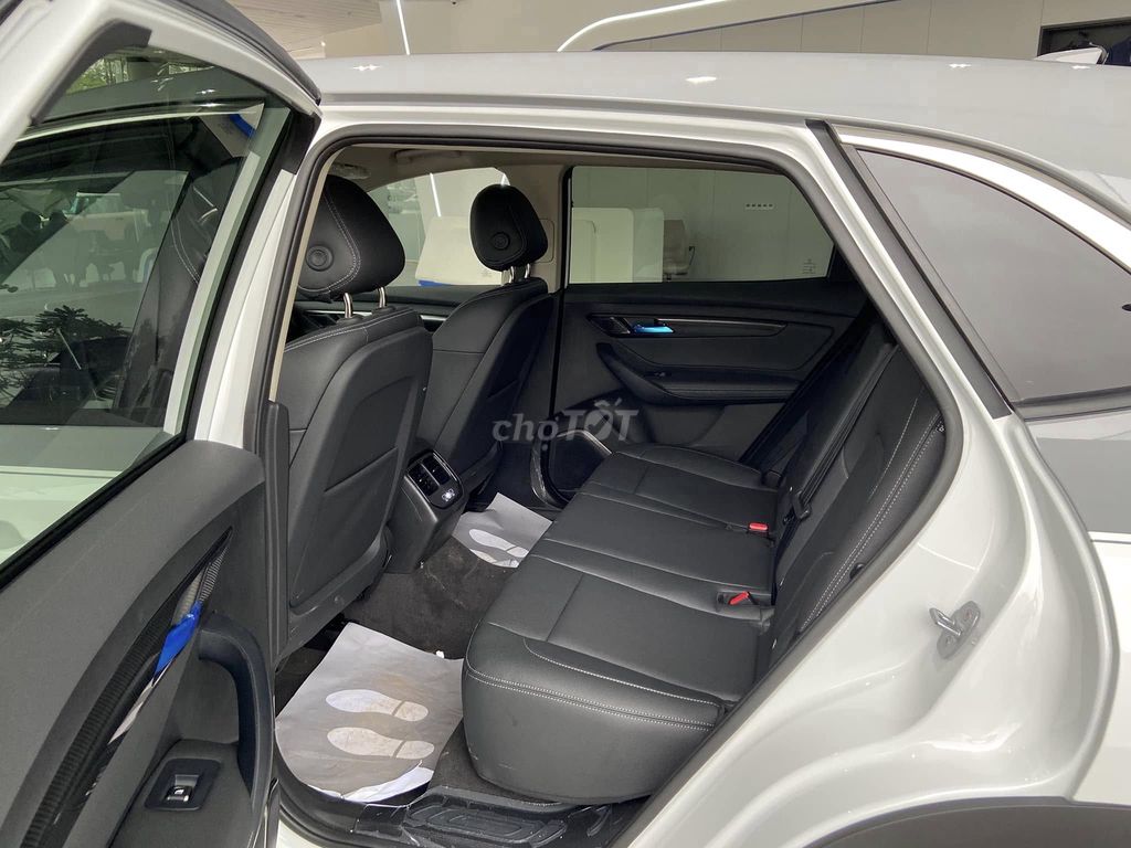 VinFast VF8 Eco vay lãi suất 4.8%/3năm. Mua bán Ô tô tại Quận 12 Tp Hồ Chí Minh được đăng bởi Vinfast Phan Trọng Tuệ Q12 hình 4